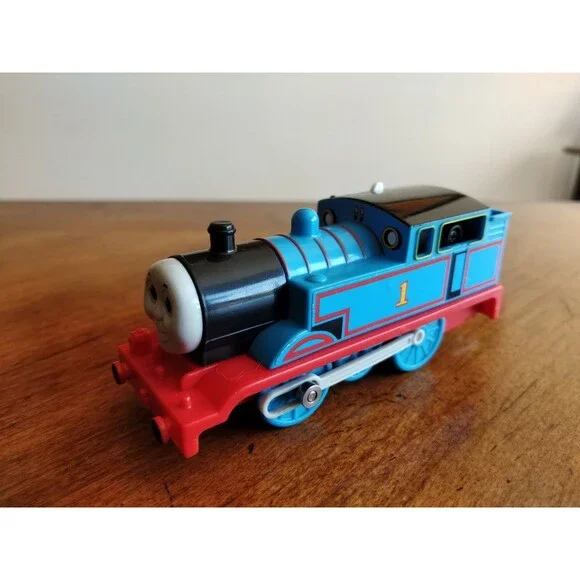 Thomas & Friends Trackmaster Hit Motorized The Tank Engine 2006 Works - Picture 1 of 10